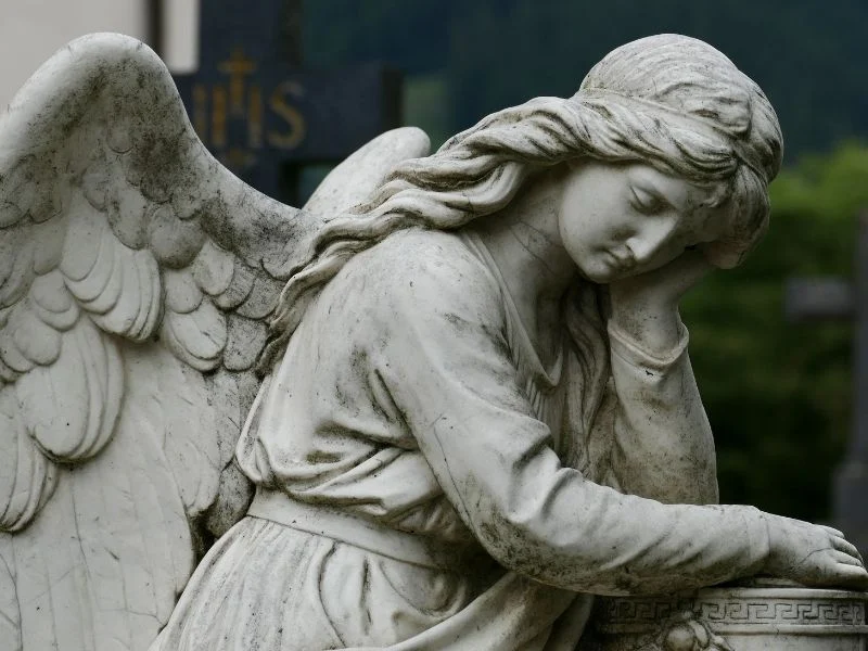 angel statue